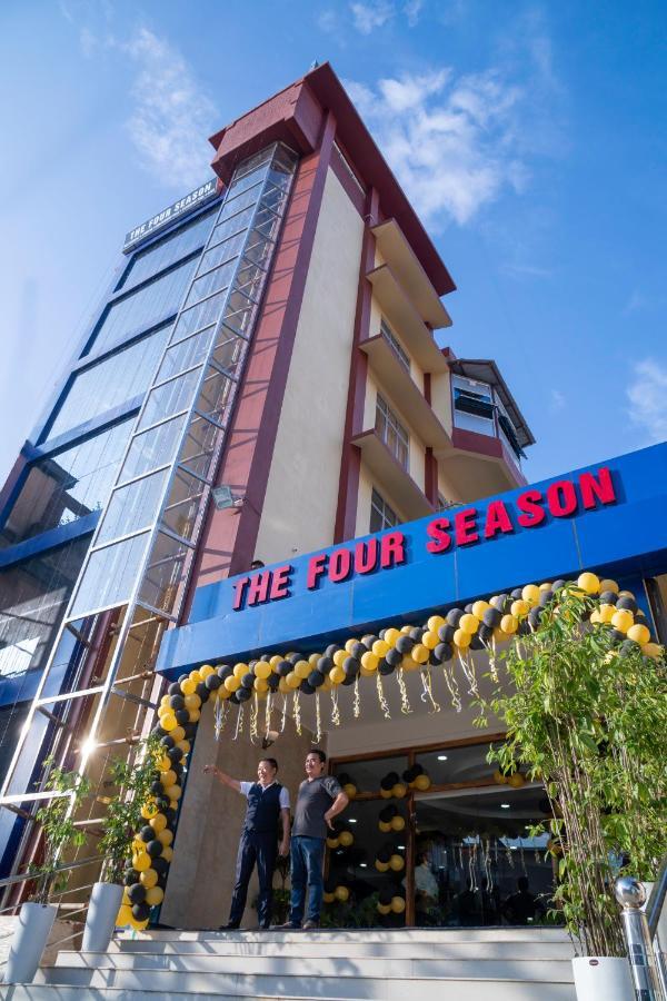 The Four Season Hotel Dimapur ภายนอก รูปภาพ